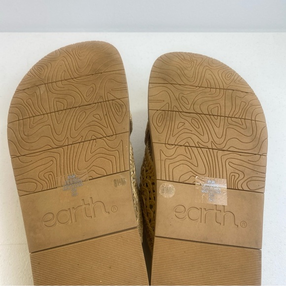 New Earth Women’s Flurry Woven Crisscross Flat Sandals Cushioned Insole SZ 8.5 M - Picture 12 of 15